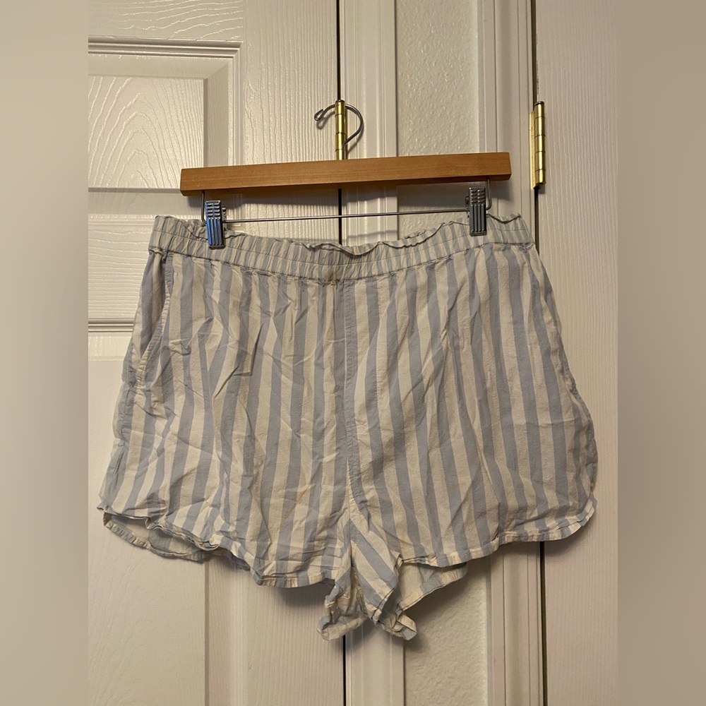 Madewell Light Blue and White Striped Shorts
